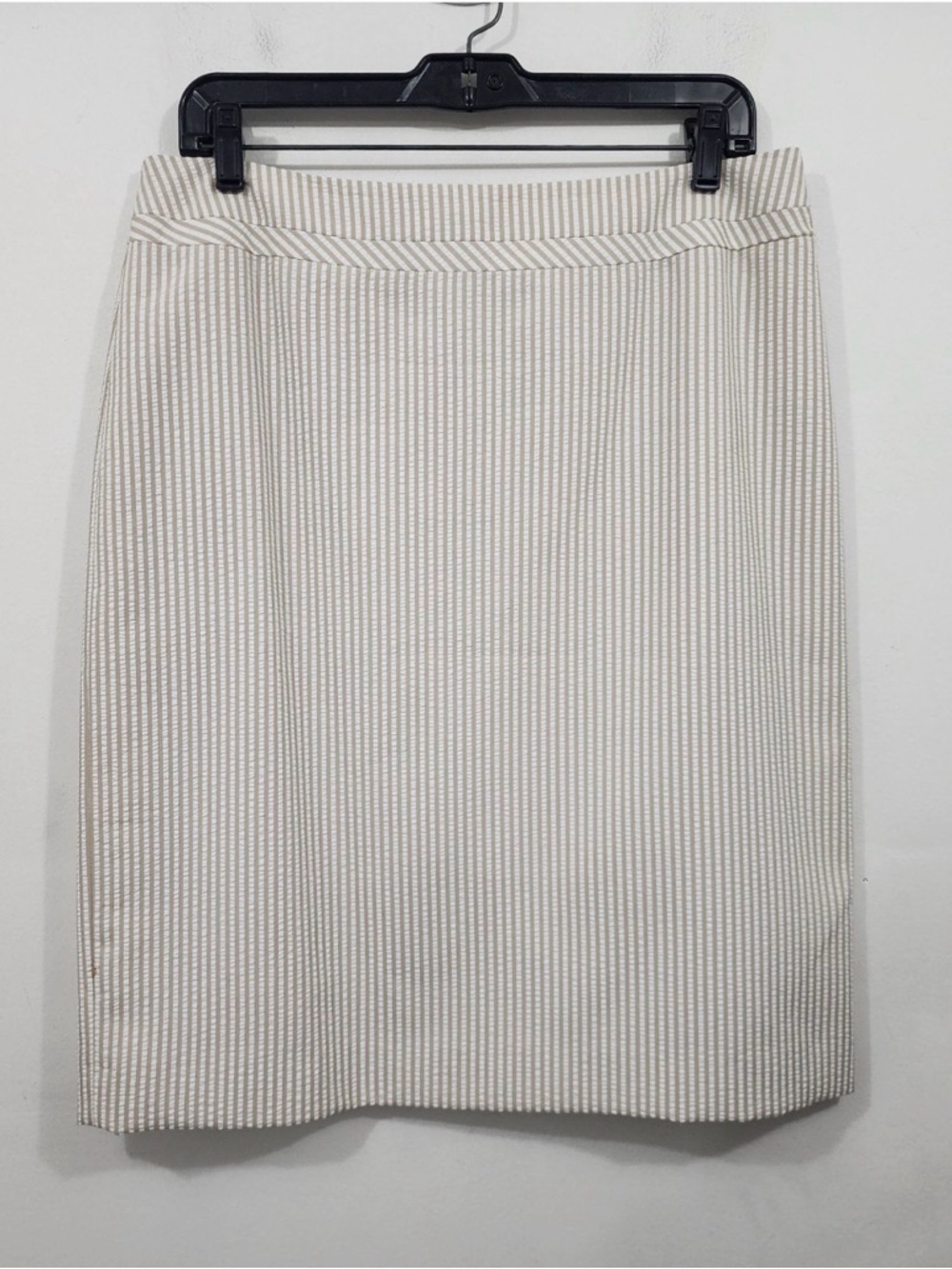 Tahari Tan Cream Striped Seersucker Pencil Skirt Size 12